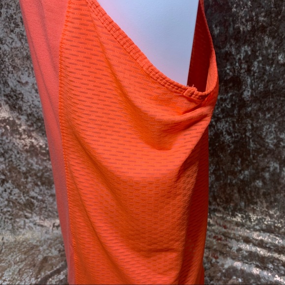 Under Armour Coral Tank - Picture 4 of 7